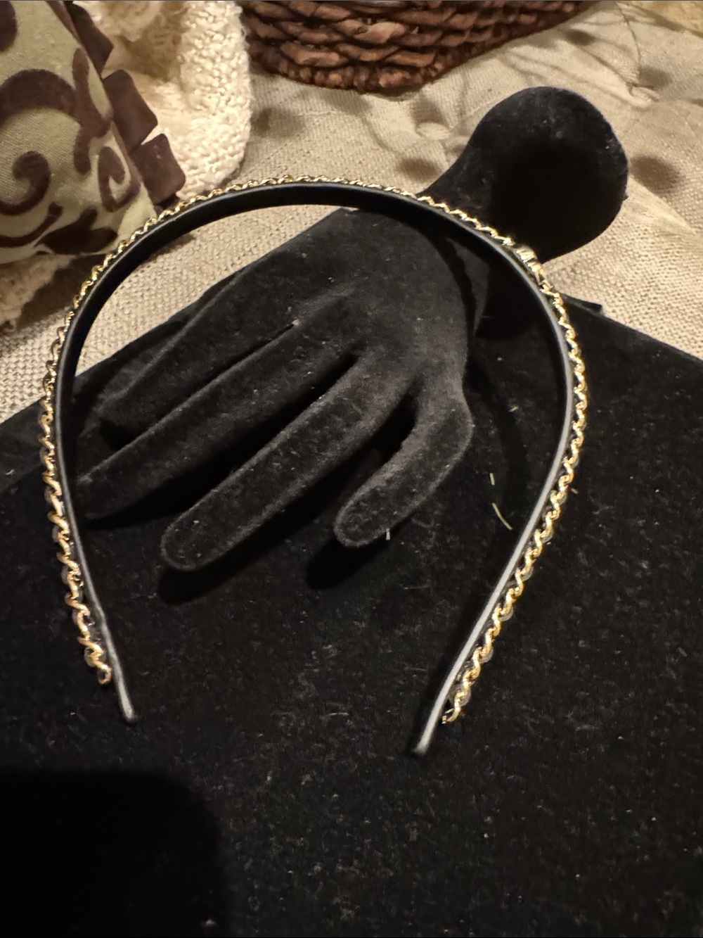 Elegant Black & Gold Chain Leather CC Headband - Picture 5 of 7